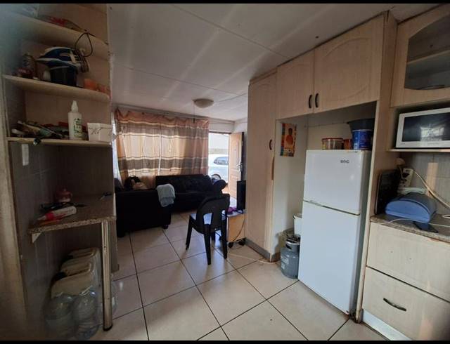3 BEDROOM HOUSE FOR SALE IN PROTEA GLEN EXT